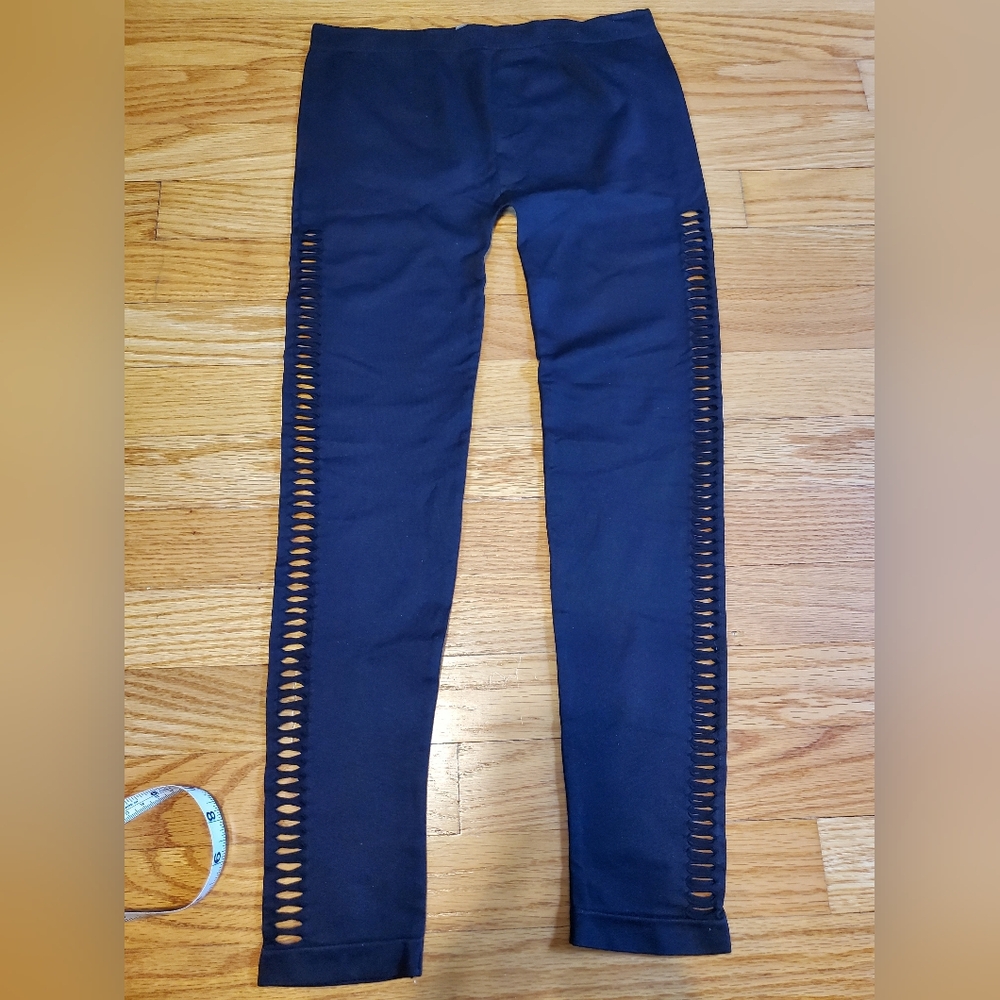 Women's Black Cut-Out Leggings